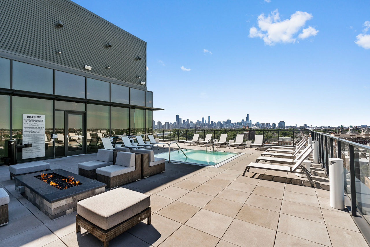 Roof deck at Elevate Lincoln Park Apartments (4 of 4)