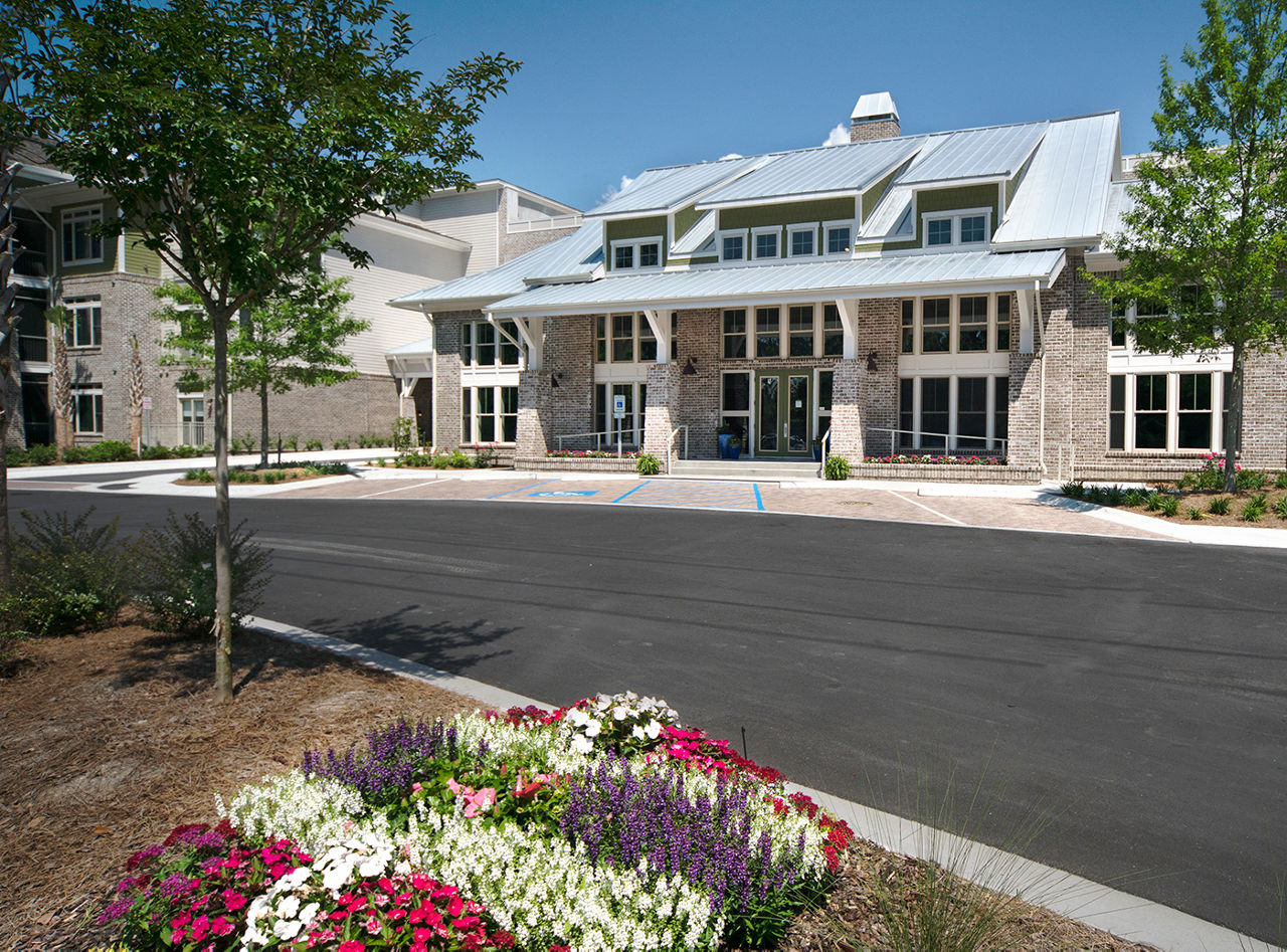 Waterwalk At Shelter Cove Towne Centre Apartments Hilton Head Island Sc 3 of 12