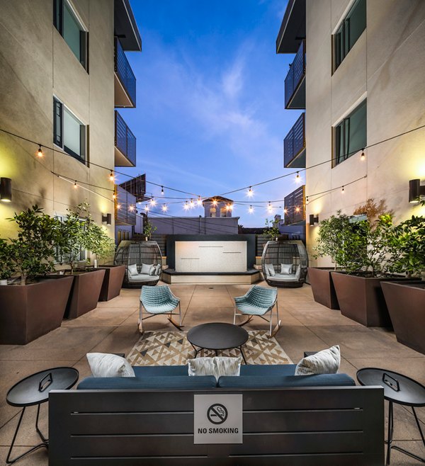 Alaya Hollywood