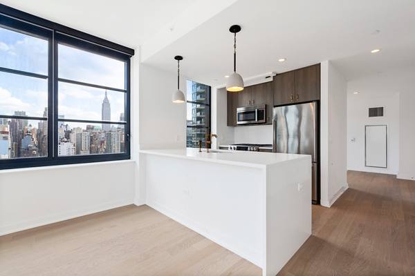 Henry Hall Apartments in New York | Greystar