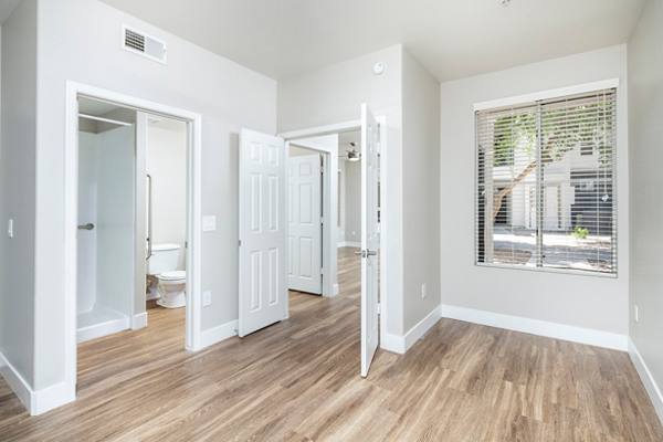 Sierra Canyon Apartments
