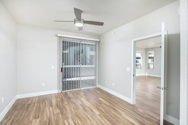 Sierra Canyon Apartments