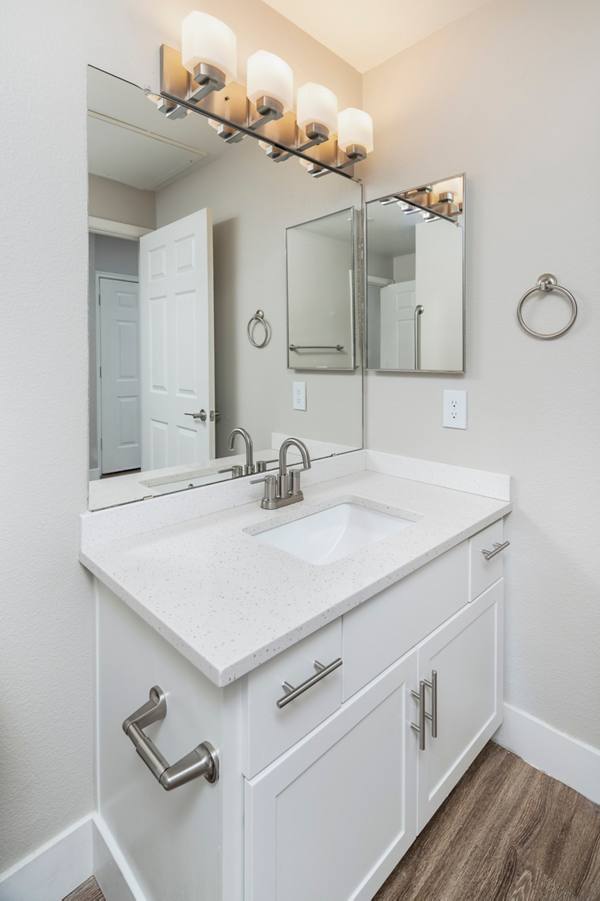 Sierra Canyon Apartments