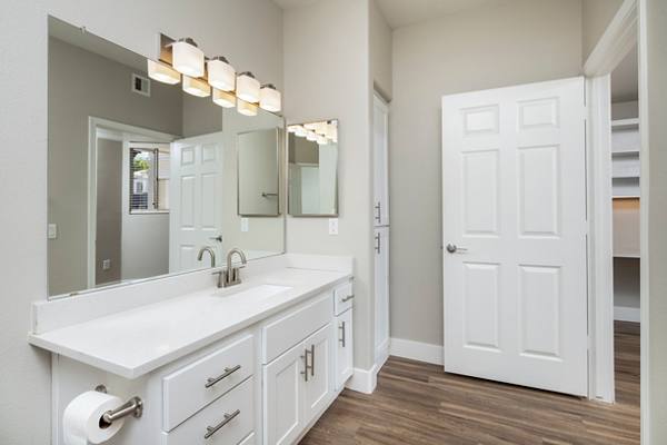 Sierra Canyon Apartments