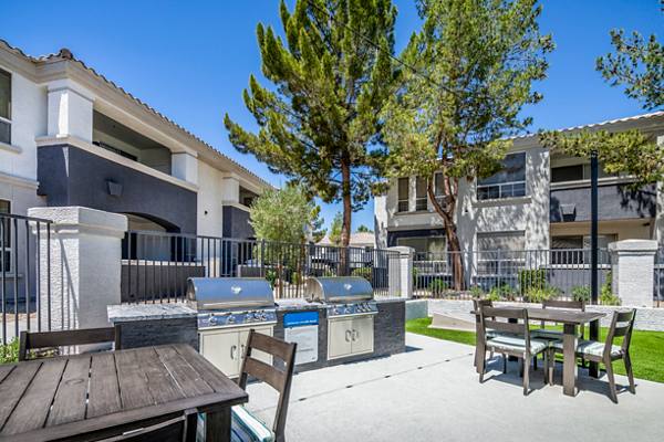 Sierra Canyon Apartments