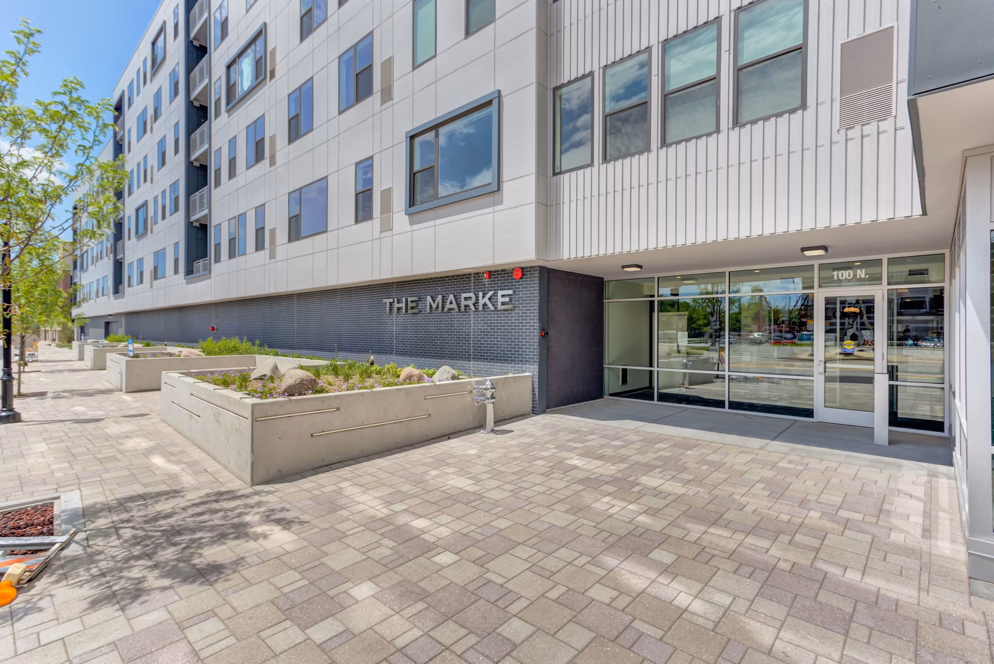 The Marke of Elmhurst: Elegant of luxury apartments in Elmhurst