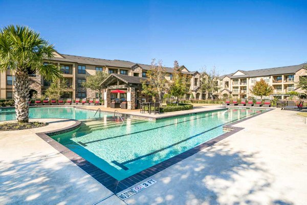 pool at Discovery at Shadow Creek Ranch Apartments