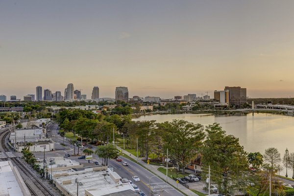 The Yard at Ivanhoe: Scenic view of luxury apartment community grounds