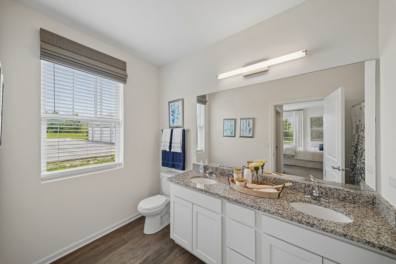 Bathroom showcasing modern fixtures at Highland Ridge Apartments