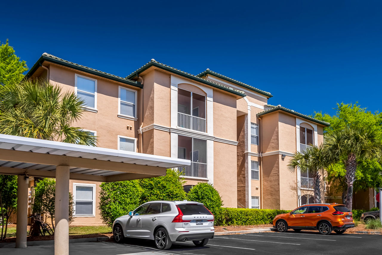 Legacy On The Bay: Elegant coastal apartments in Destin, Florida