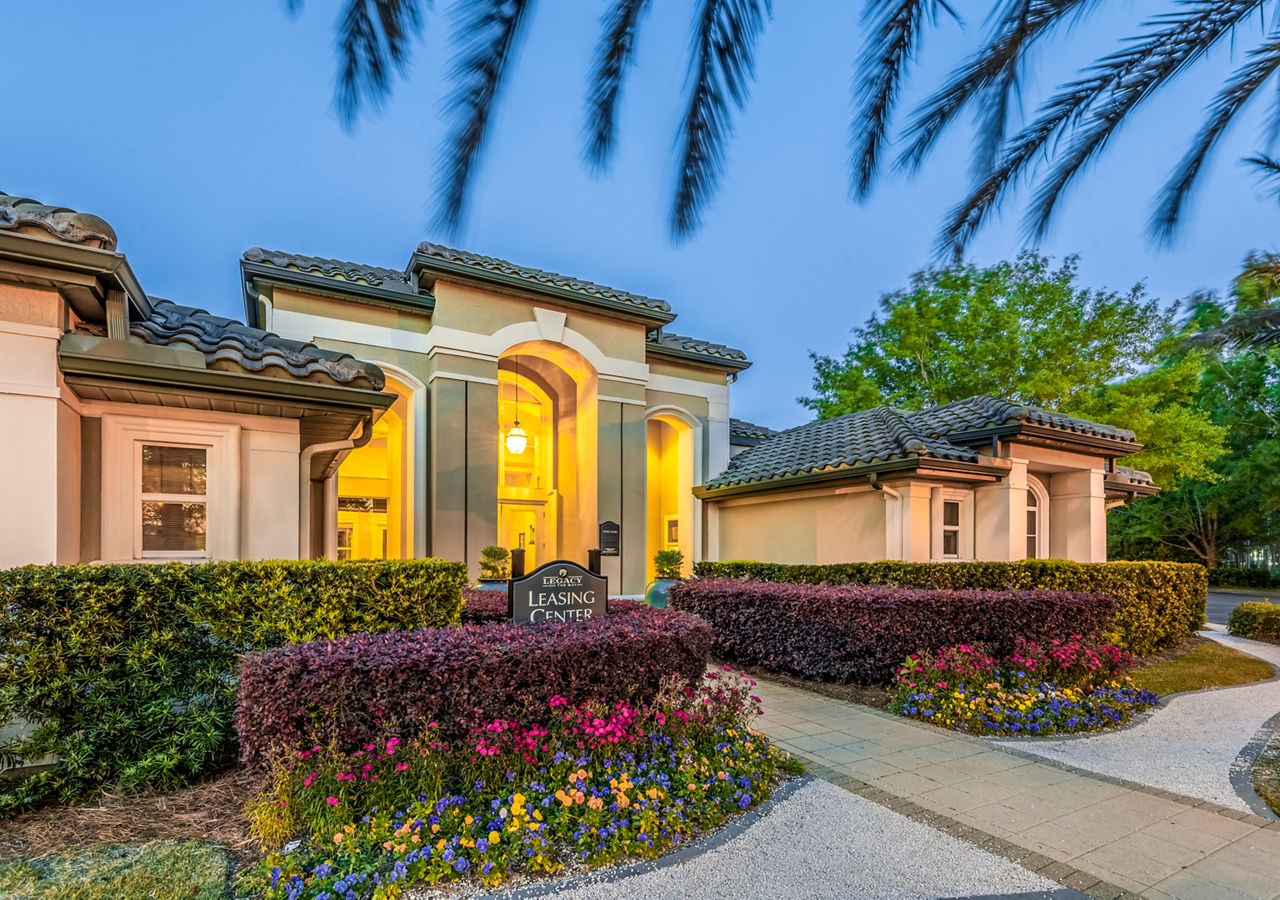 Legacy On The Bay: Contemporary luxury apartments near scenic bay coast