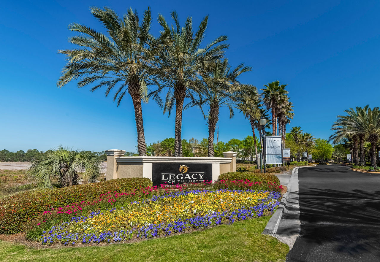 Legacy On The Bay Apartments: Signage at luxury apartment community in Destin