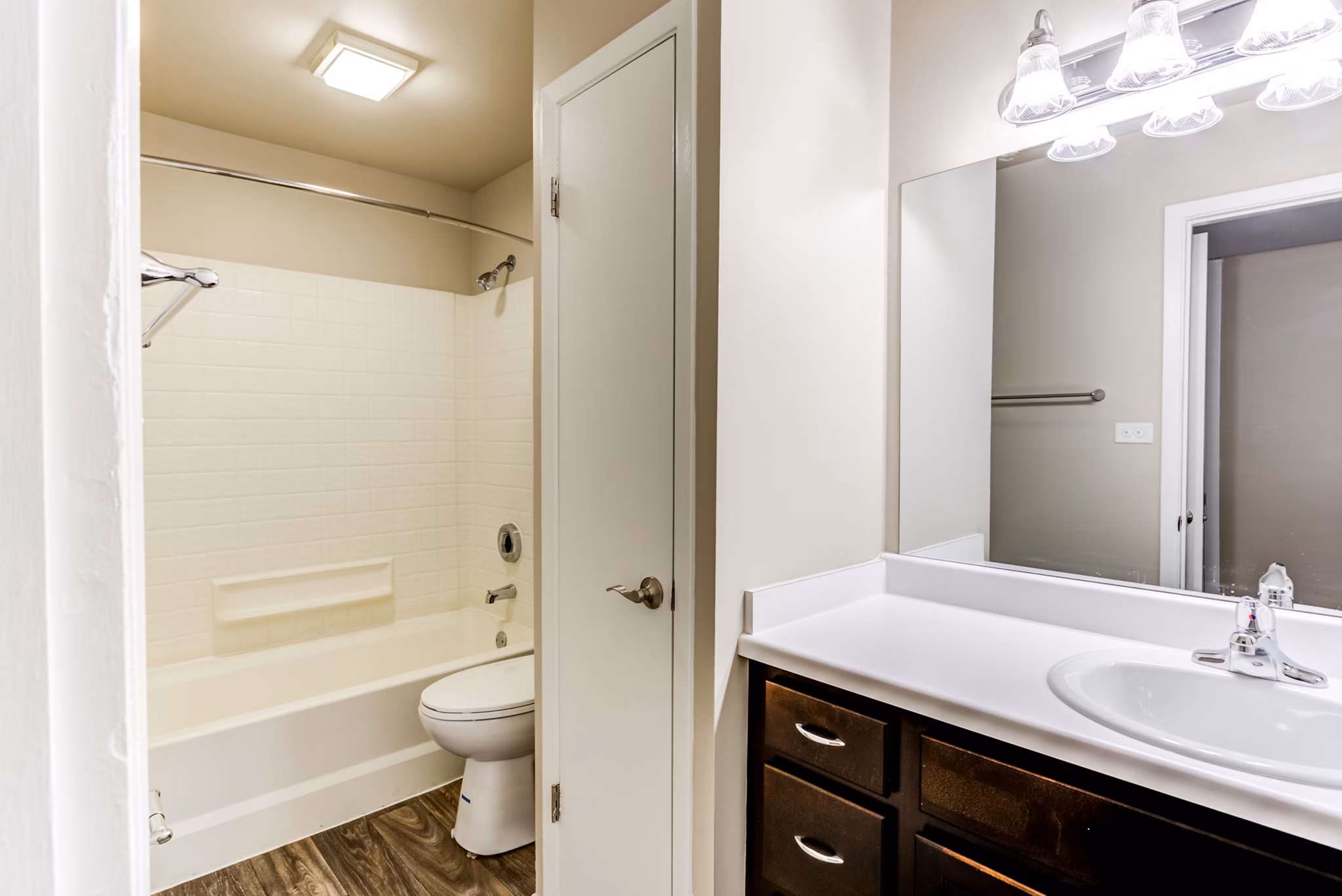bathroom at Martin's Point Apartments