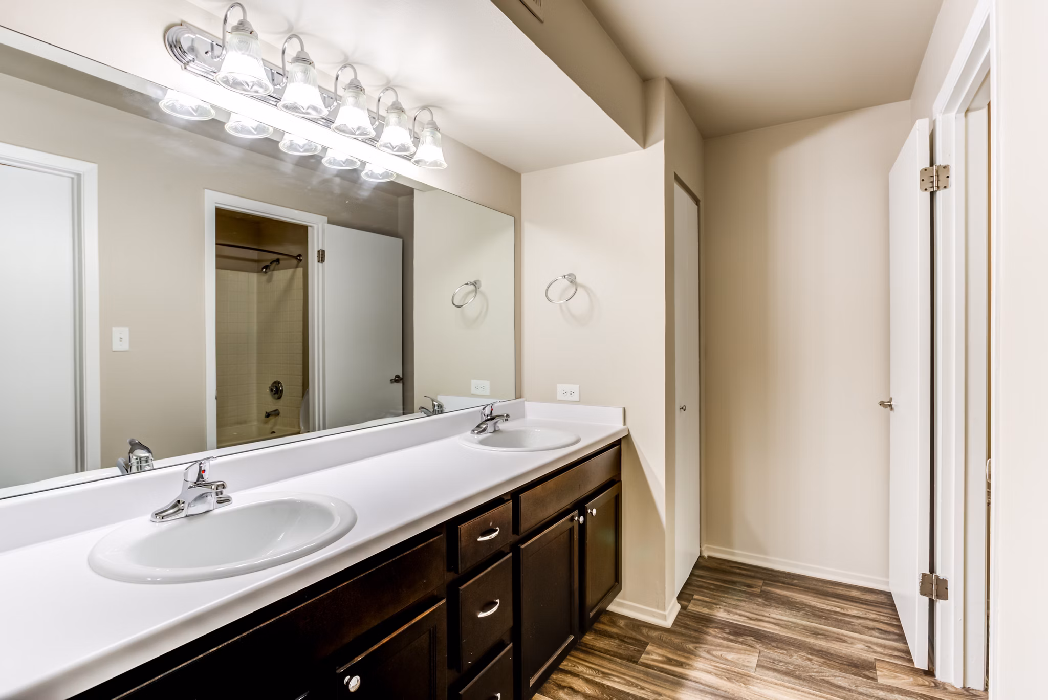 bathroom at Martin's Point Apartments