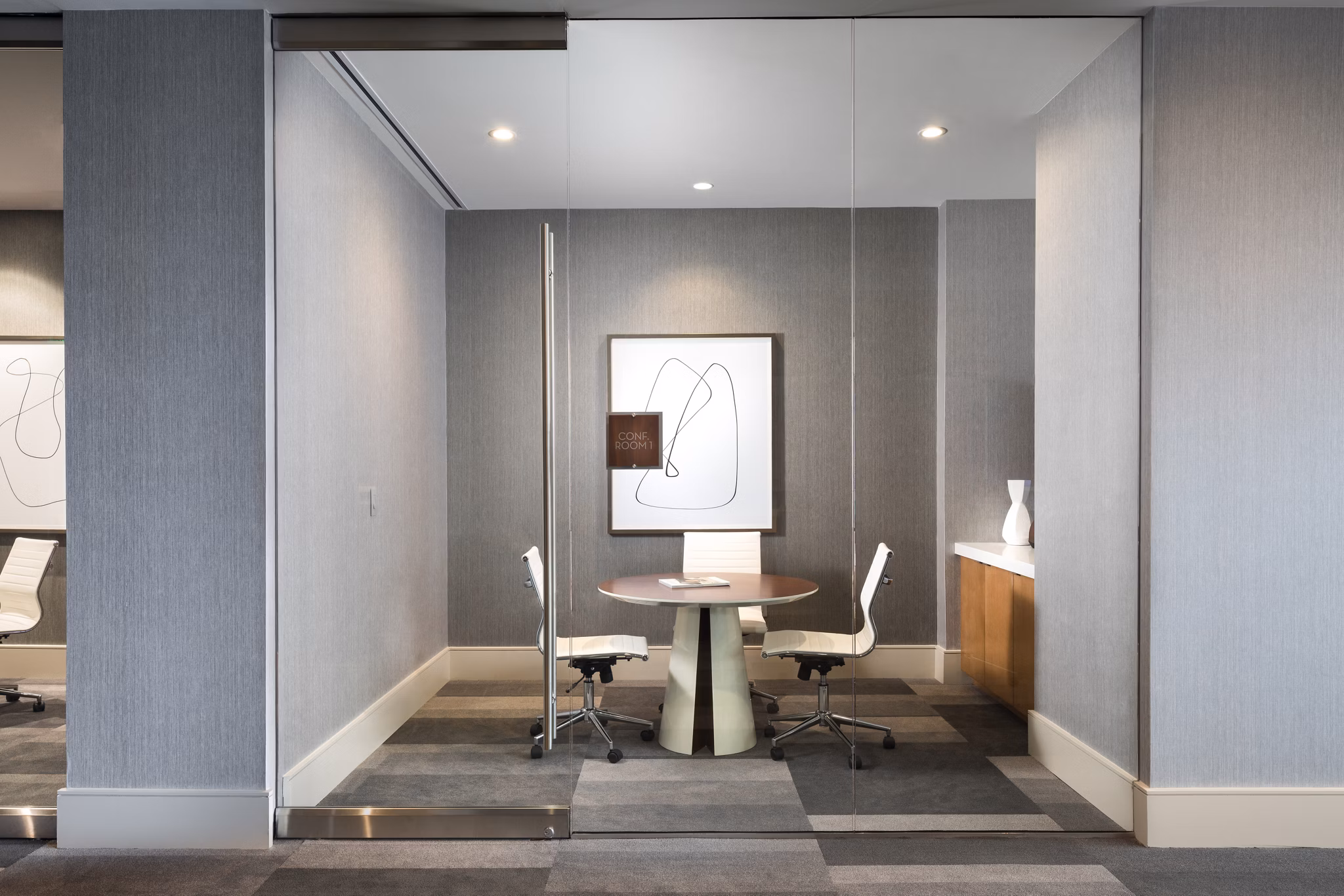 meeting facility at The Kincaid at Legacy Apartments