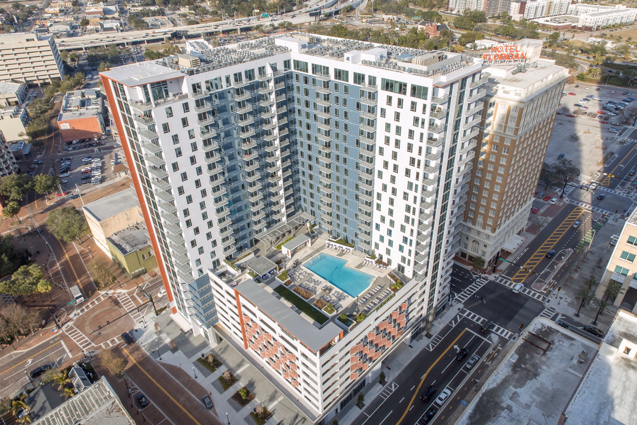 Nine15 Apartments: Elegant design of luxury apartments in the heart of downtown