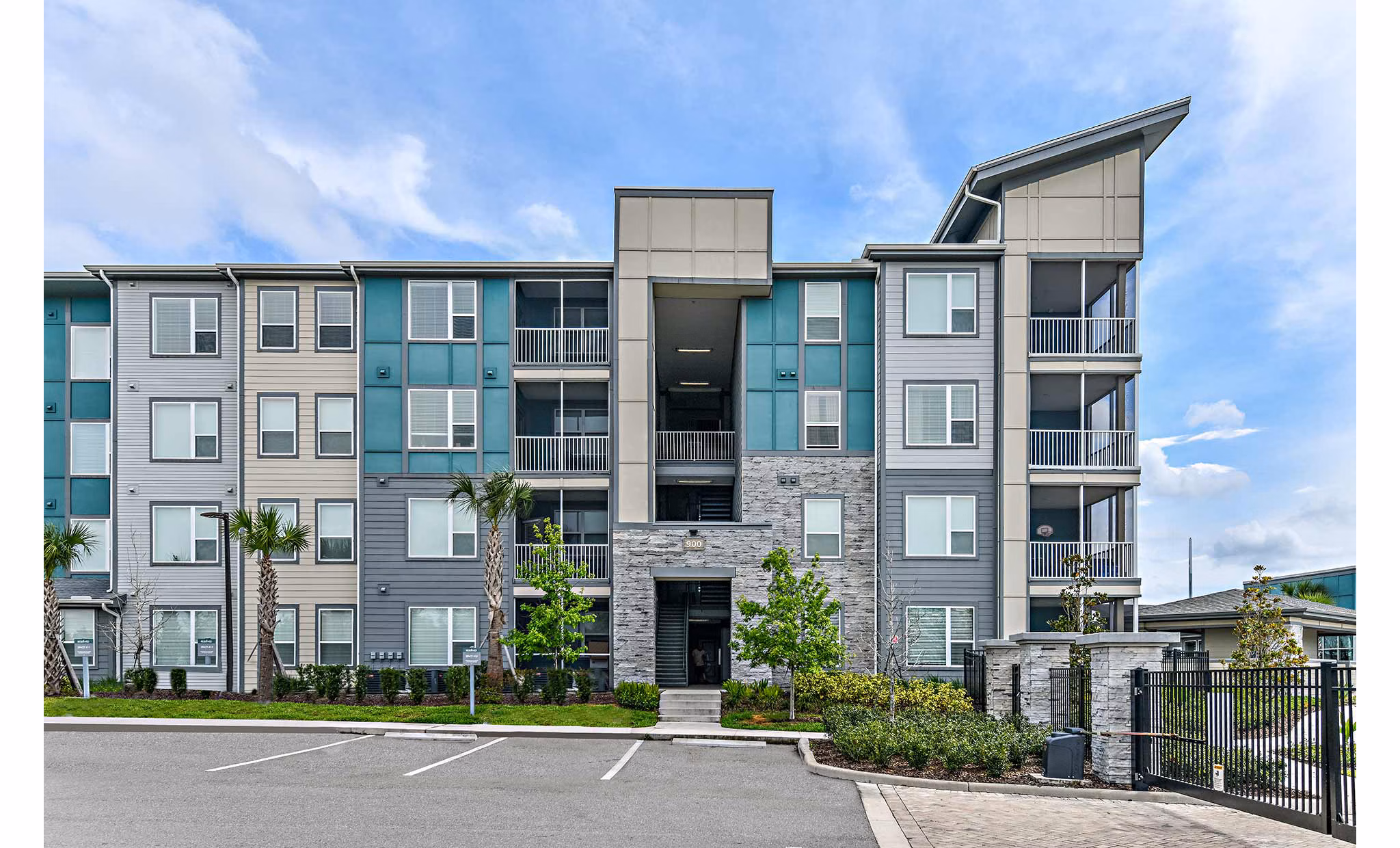 The Jamison Apartments: Elegant design of luxury apartments in vibrant city center