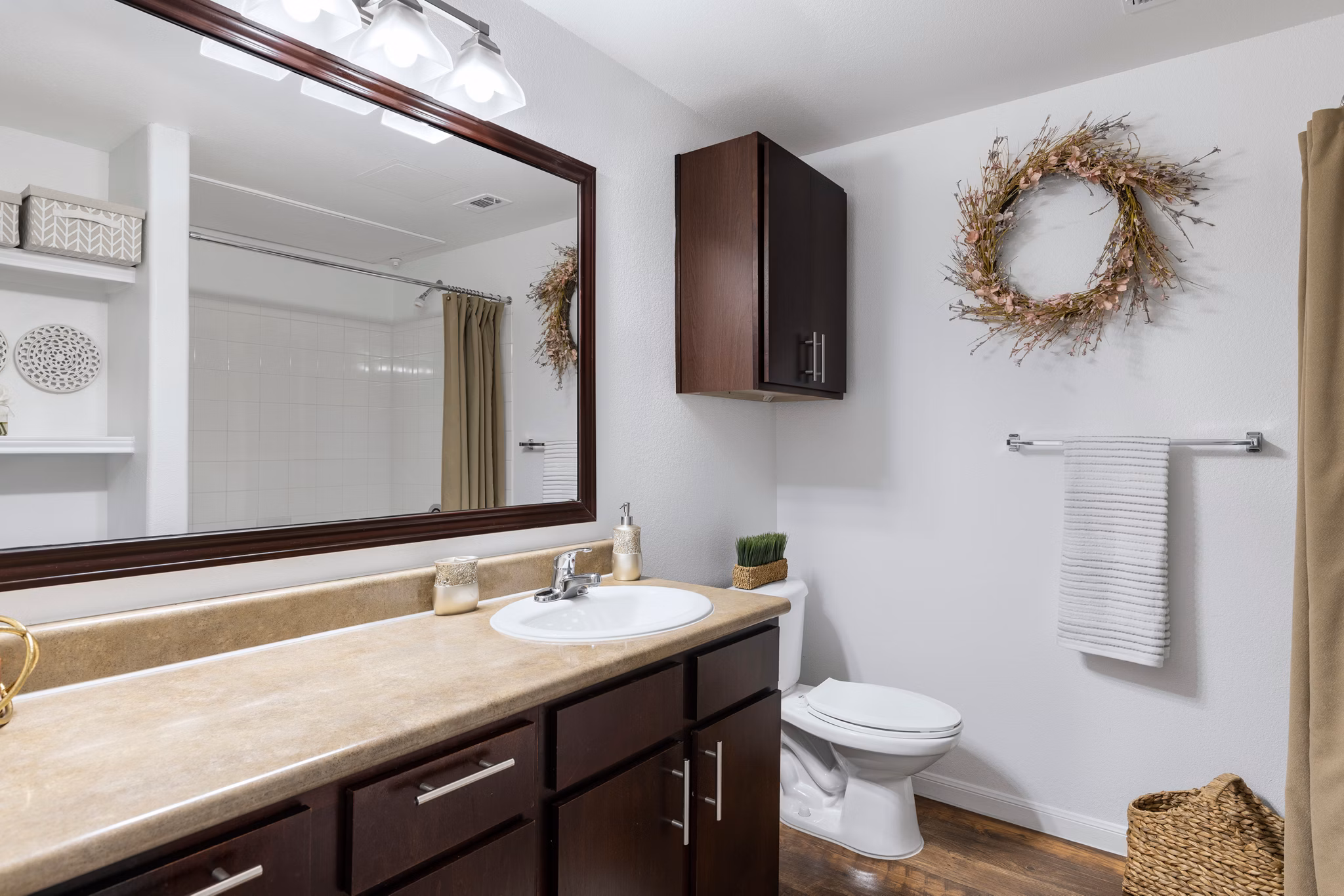 Luxurious bathroom featuring modern fixtures at The Oaks at Techridge apartments