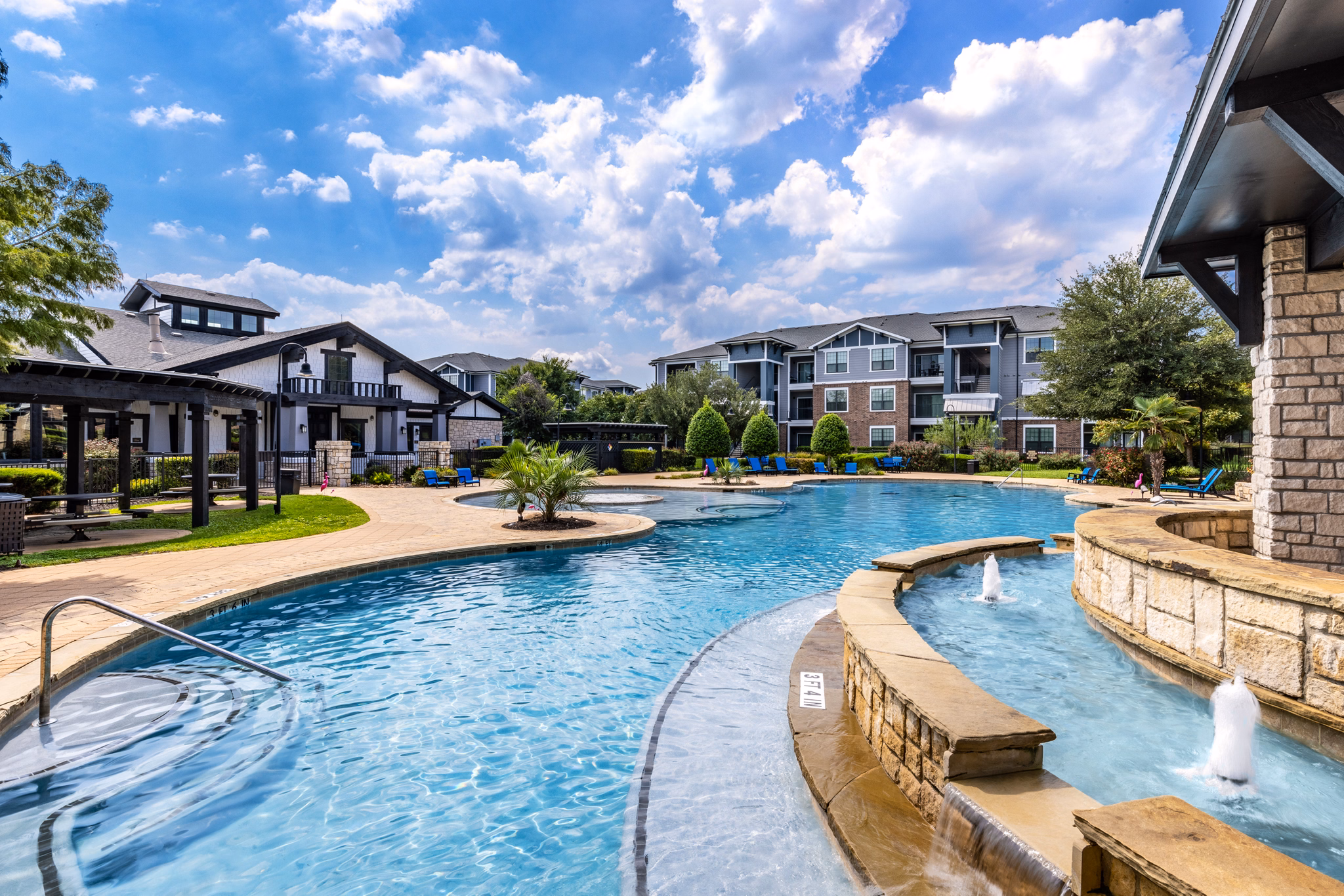 Property images of The Oaks at Techridge