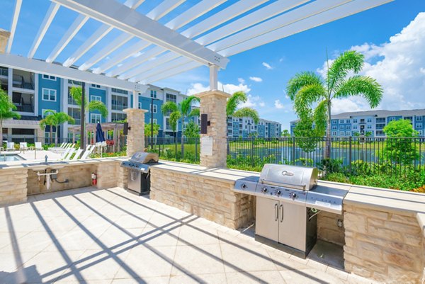 grill area at Vue at Belleair Apartments