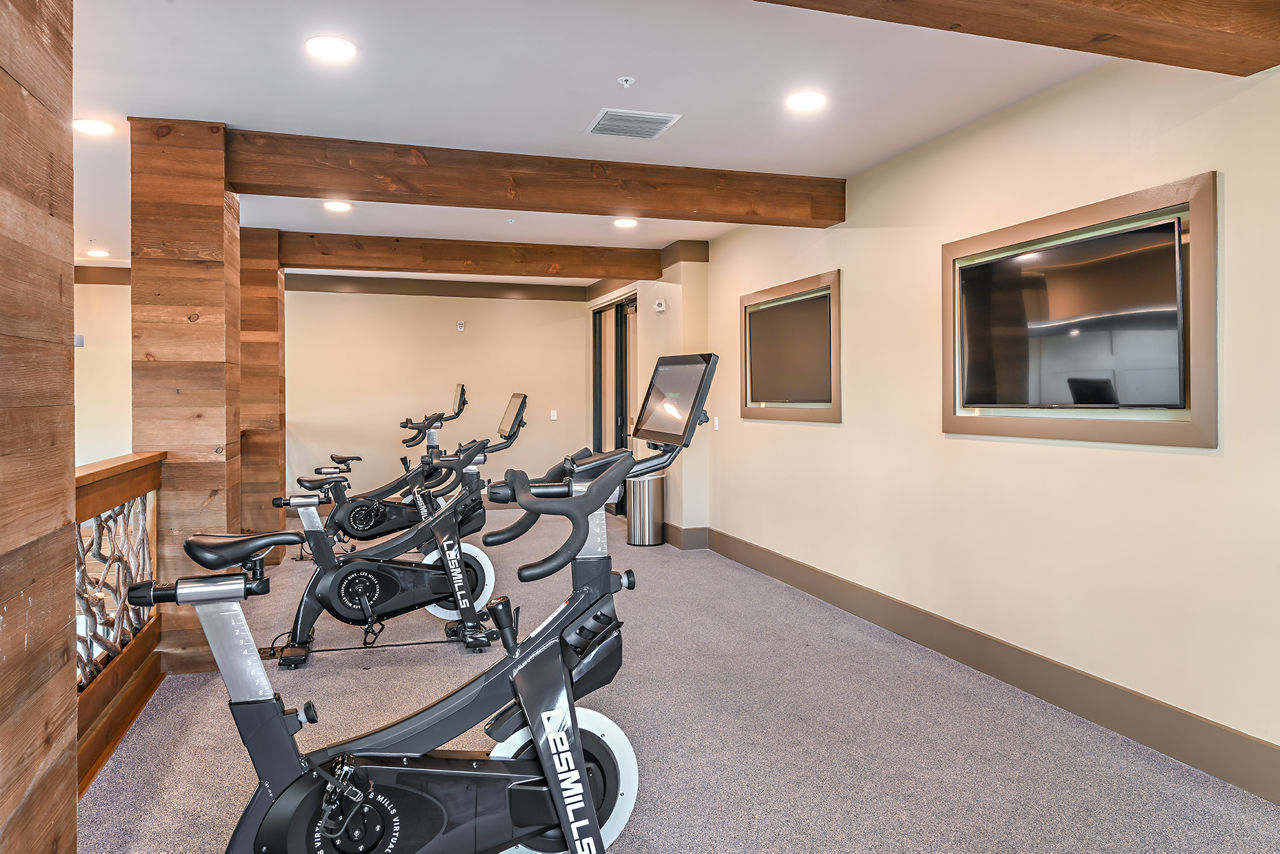 Gym at The Lodge At Hamlin (2 of 3)