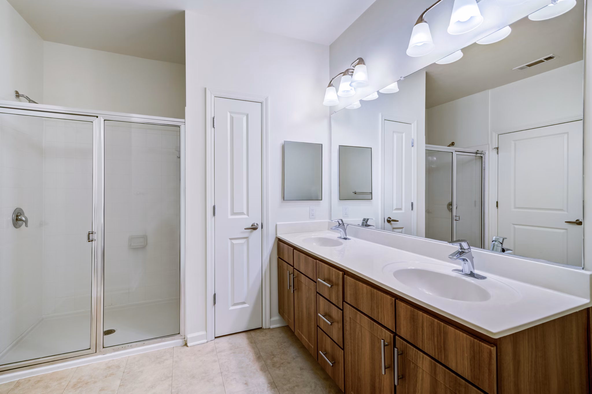 Modern bathroom with elegant fixtures at Terraces on the Hudson Apartments, offering luxury living near scenic river views