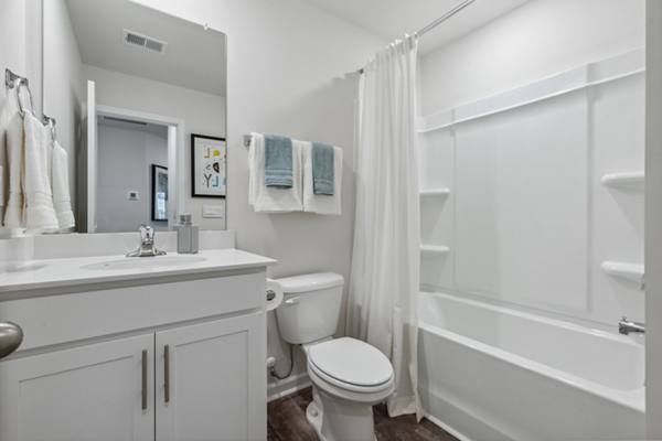bathroom at Valley View Townes Apartments