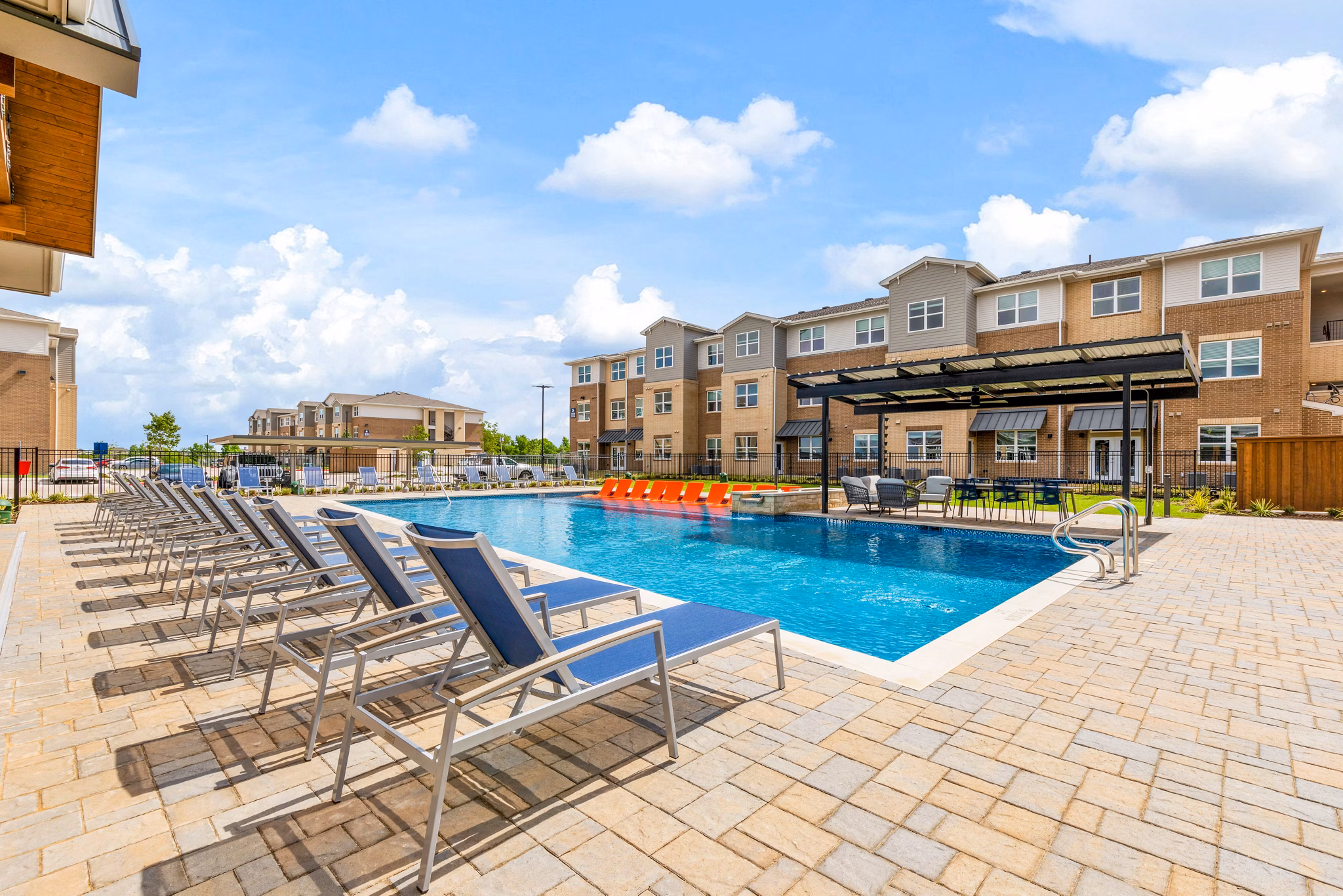 pool at Prose Frontier Apartments