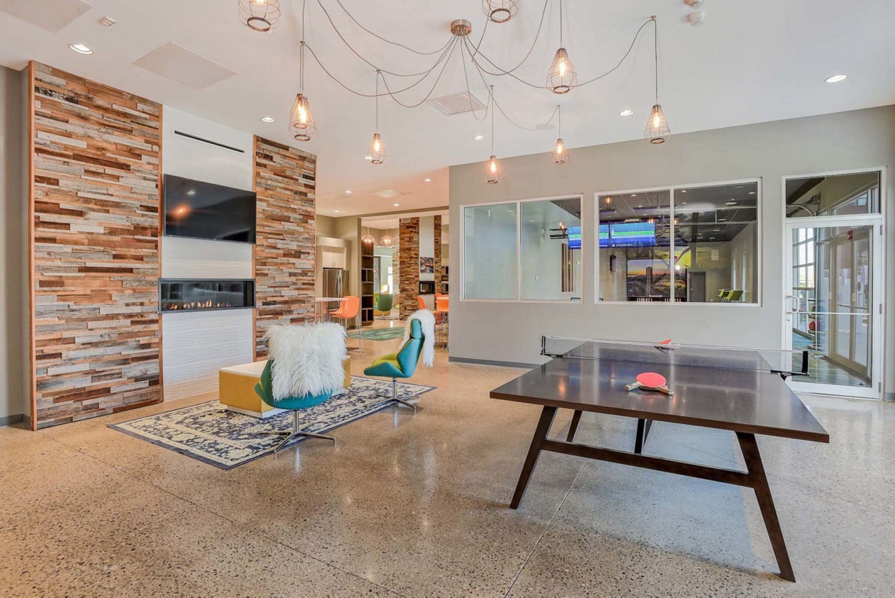 Property images of Monarch 716