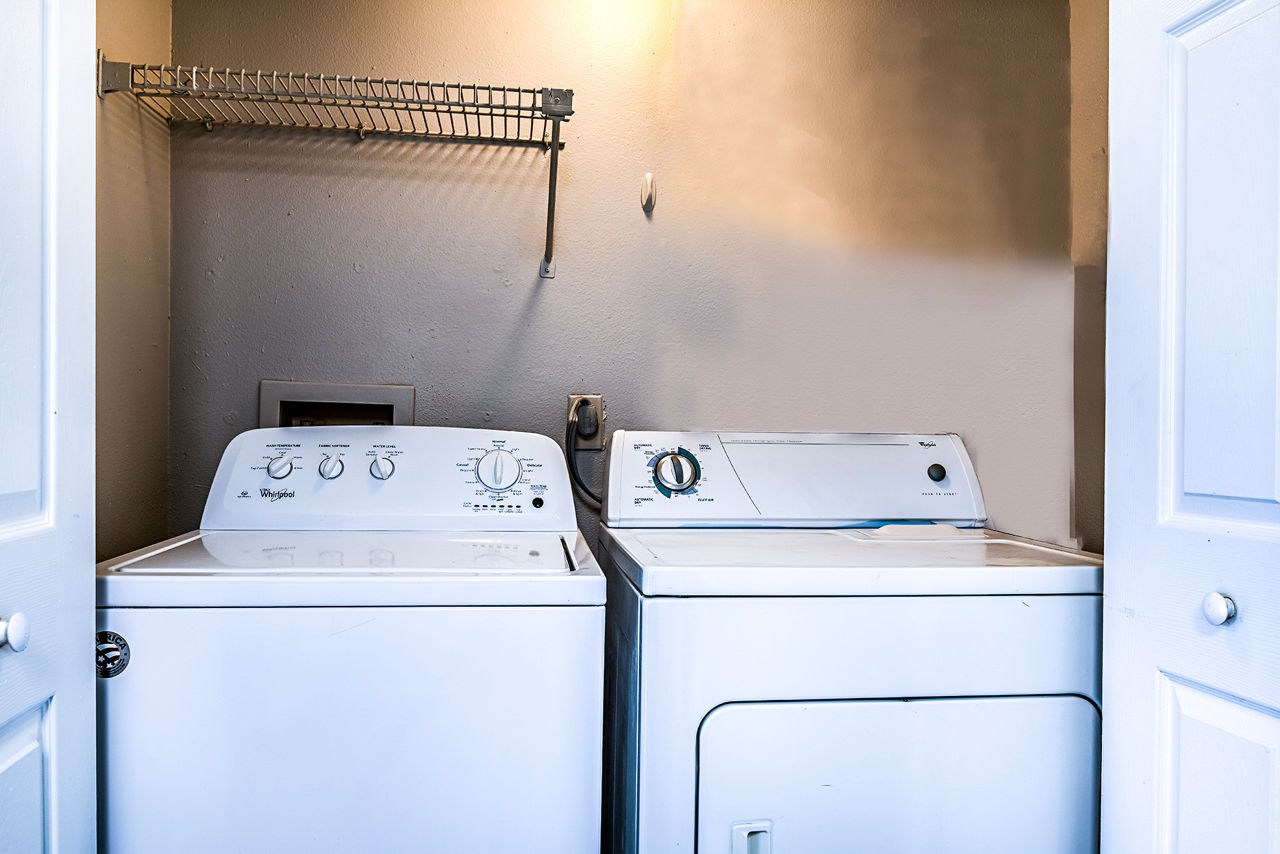 Laundry room at Heron Lake