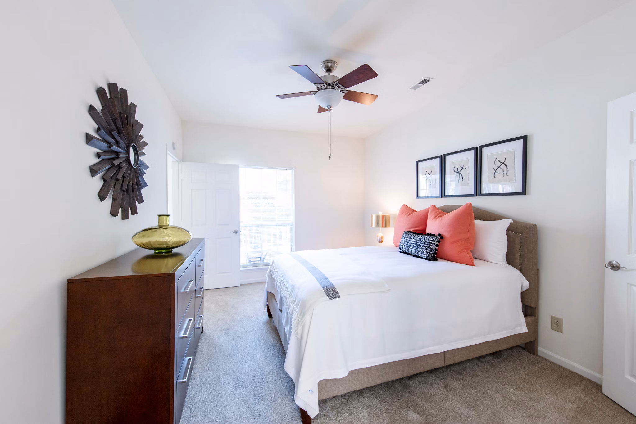 Contemporary bedroom with stylish decor at 42 Magnolia within 5000 Forest Apartments