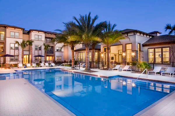 Residences At Lake Park Lutz Fl 2 of 12