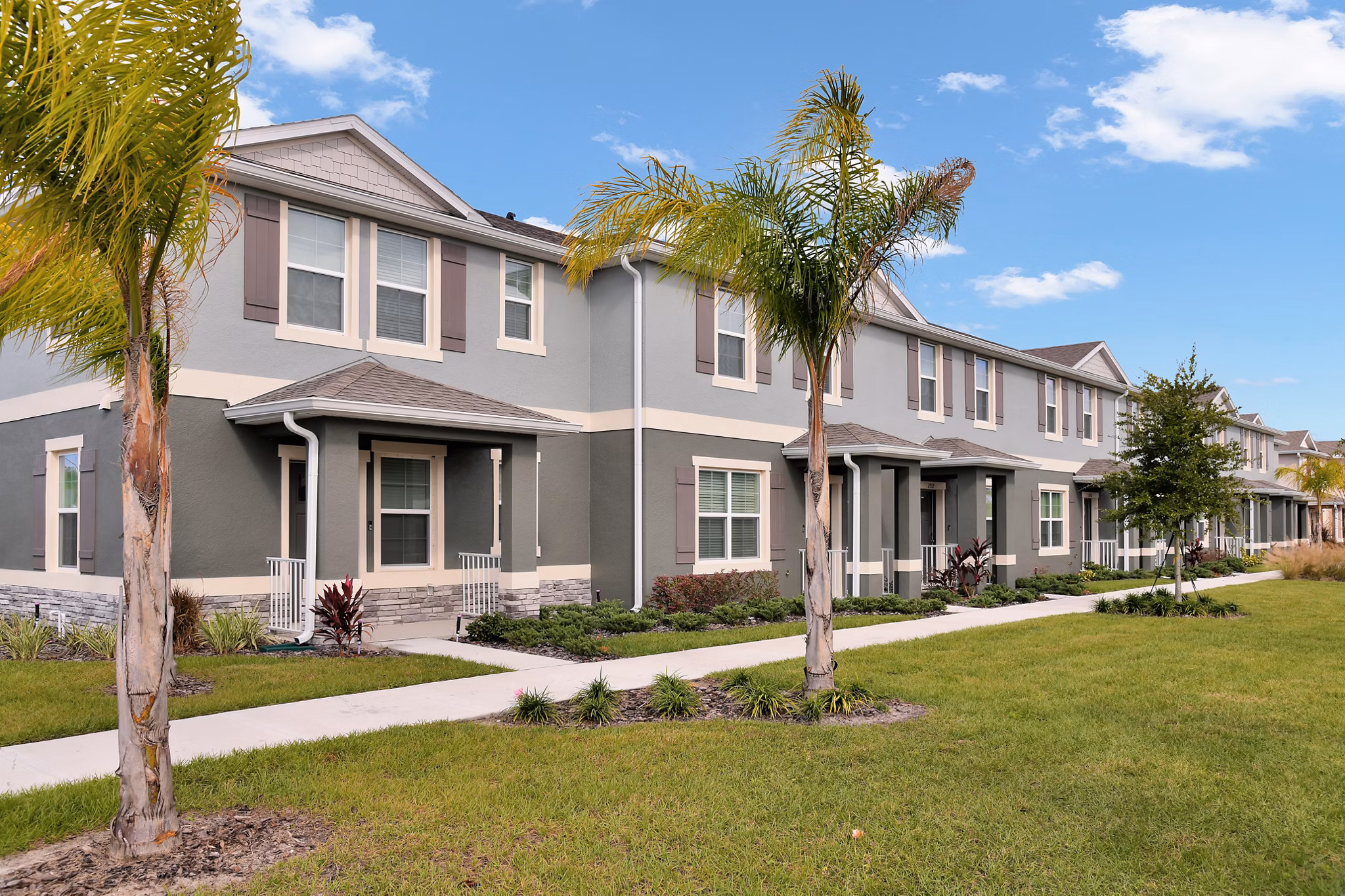 exterior at Summerwell Avian Pointe Apartments