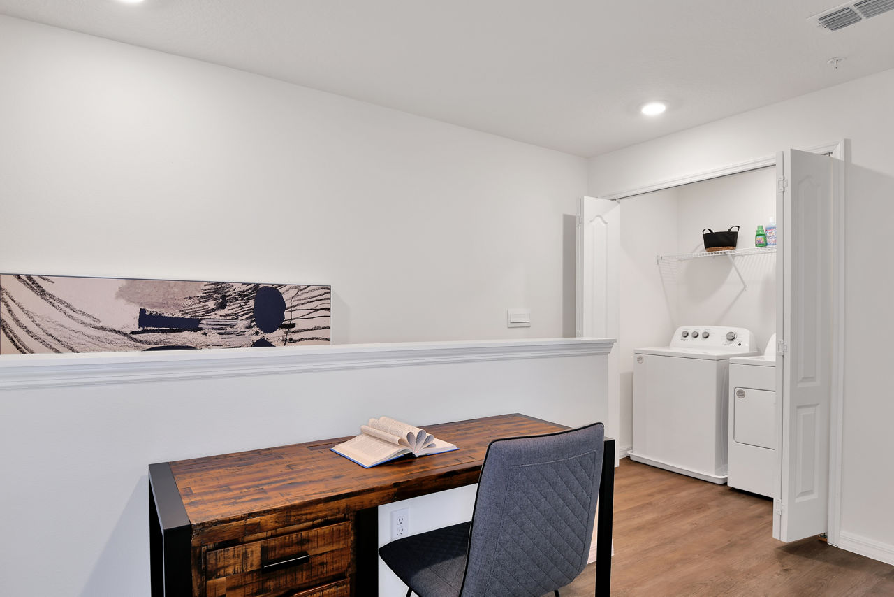 Laundry room at Summerwell Avian Pointe (1 of 2)