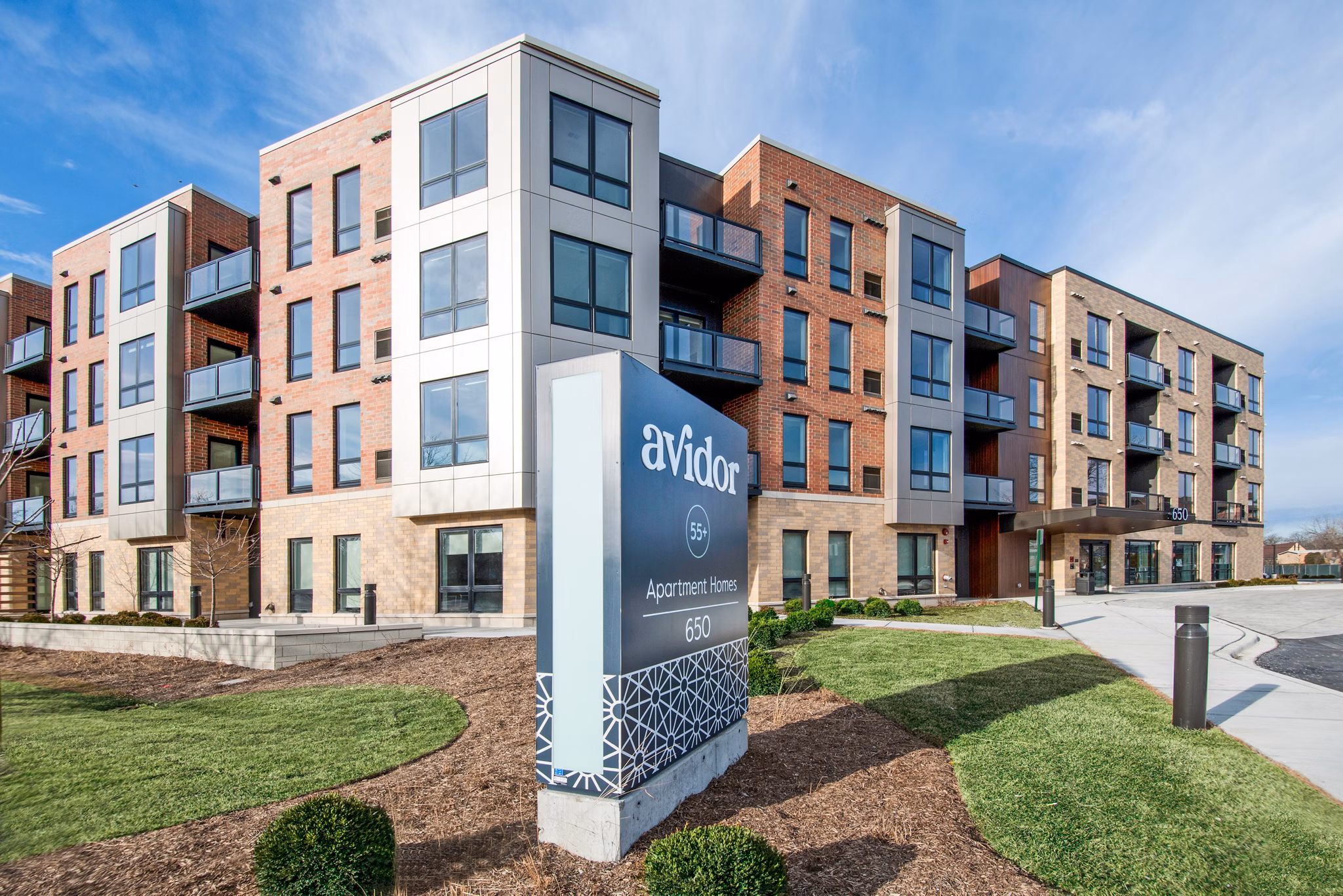 Avidor Glenview: Luxury senior living apartments featuring modern architecture in Glenview