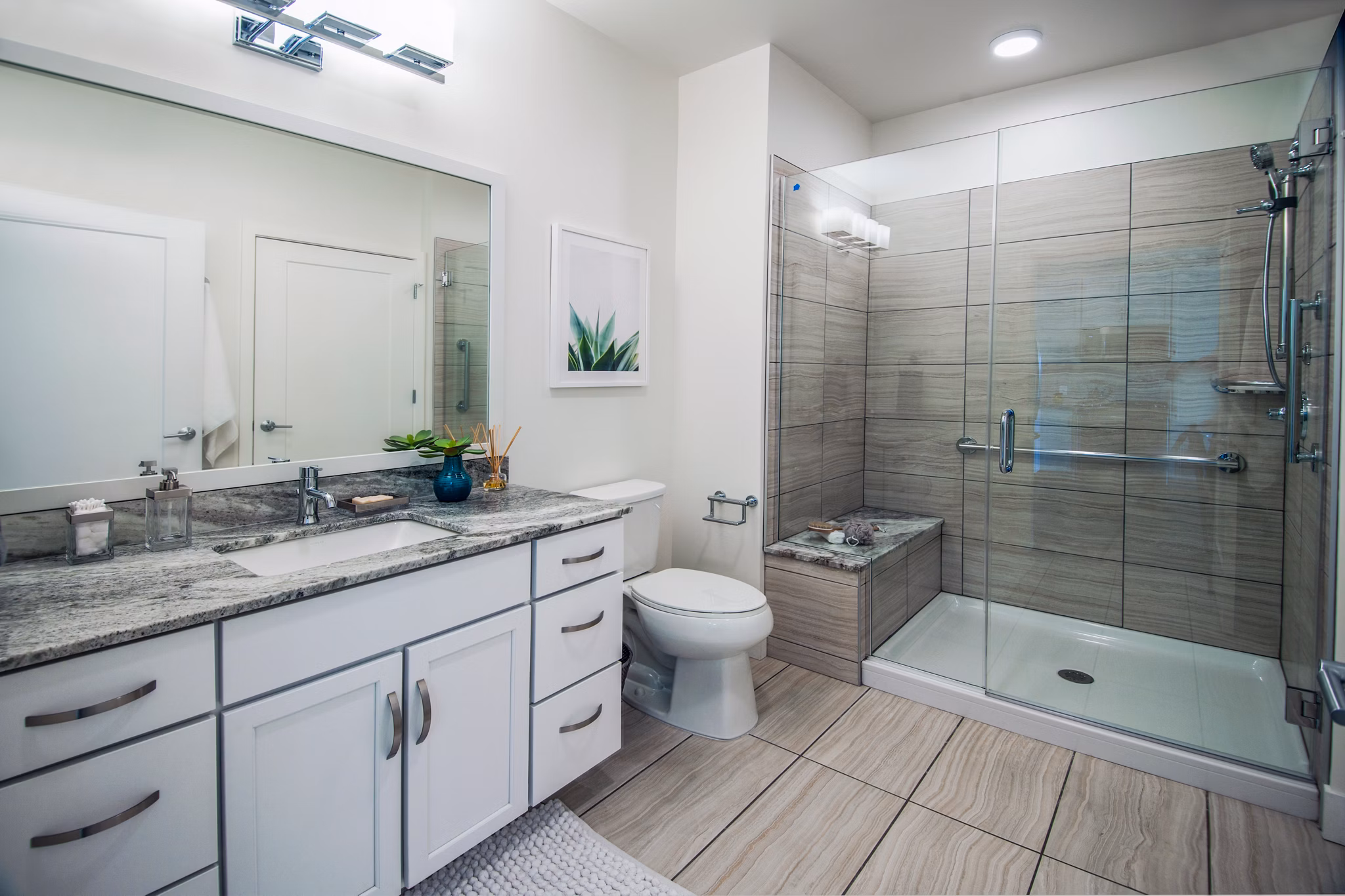 Modern bathroom with sleek fixtures in Avidor Glenview Apartments