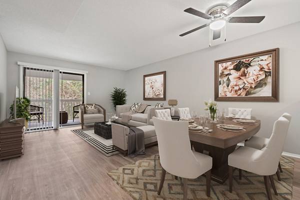 dining area at Lakeside Place Apartments